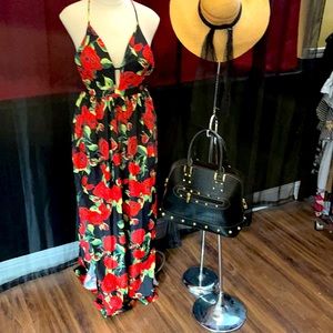 Beautiful summer dress with adjustable straps